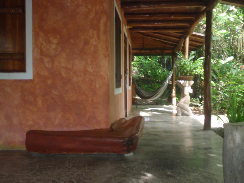 Pachamama Tropical Garden Lodge Мал Паис Стая снимка