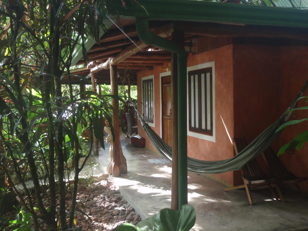 Pachamama Tropical Garden Lodge Мал Паис Стая снимка